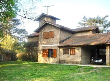 Quinta vacacional de 5 ambientes, Escobar · Quinta El Cazador, Gran Parque! Pileta!