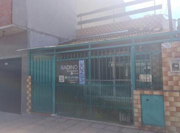 Casa de 4 ambientes, General San Martín · - Casa de 100 m² - Ubicacion a Cuadras del Centro Comercial -