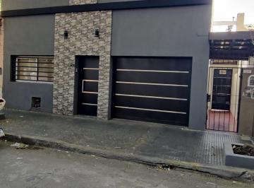Frente · Casa de 4 Ambientes