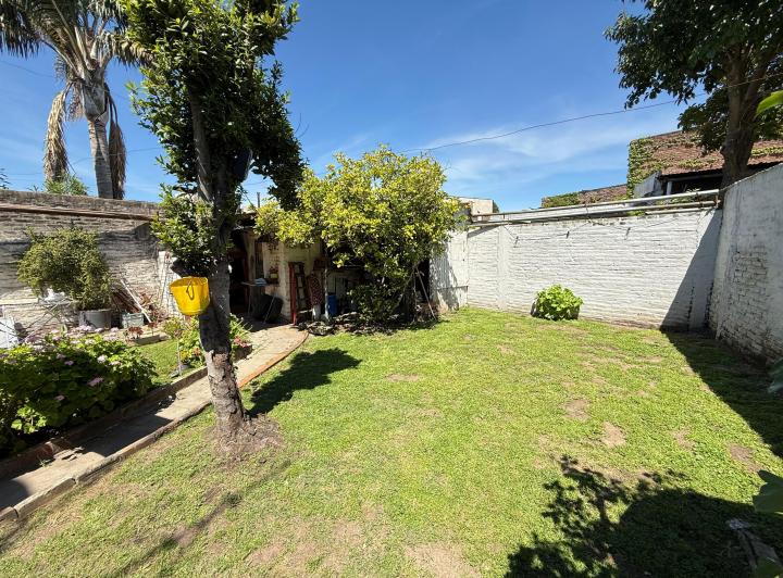 Casa · 110m² · 3 Ambientes · 2 Cocheras