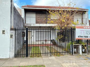 Casa · 125m² · 4 Ambientes · Oportunidad! - Olivos, en Venta Duplex de 3 Dorm. - Para Actualizar