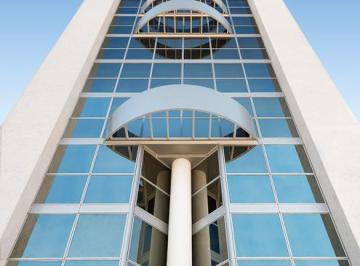 Oficina comercial · 58m² · 1 Ambiente · Oficina con Cochera Cubierta (Con Renta) - Financiacion