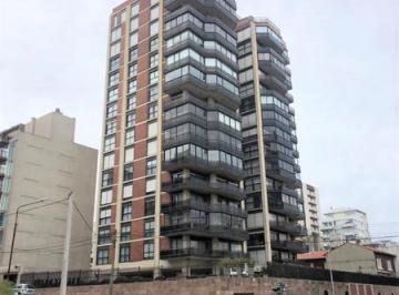 Departamento · 230m² · 4 Ambientes · 2 Cocheras · Vista Al Mar y Al Golf - Playa Grande