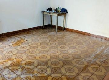 PH en Venta de 4 ambientes Morón · PH con 3 Dorm. de 105 m² en Venta en Morón