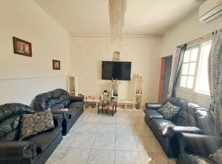 Casa · 155m² · 4 Ambientes · 2 Cocheras