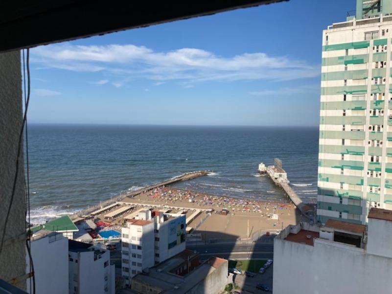 Oportunidad - departamento con vista al mar en el centro de la ciudad - amplio living comedor
