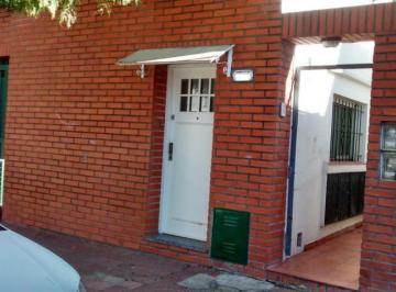 PH · 83m² · 3 Ambientes · 1 Cochera · PH 2 Dorm y Garage 83 m² Cubiertos, Entrada Independiente, Patio 5 m²