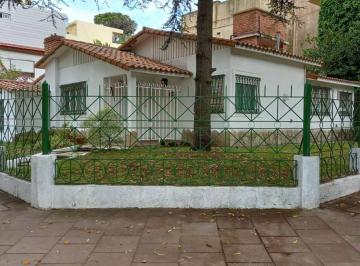 Casa de 3 ambientes, San Bernardo · Importante Chalet Tres Ambientes - Todos Los Servicios Conectados