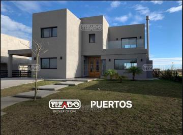 Casa · 218m² · 4 Ambientes · 2 Cocheras · Casa en Venta en Puertos Escobar