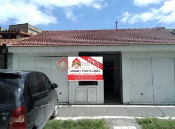 PH · 63m² · 3 Ambientes · PH T/casa 3 Amb Al Frente con Garage Apto Credito. Excelente Ubicacion: Jacinto Rosso 452 Temperley