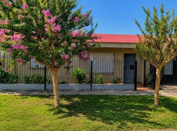 KNK-KNK-3932_2 · Oportunidad Venta Casa Amplia de 3 Ambientes Ituzaingo