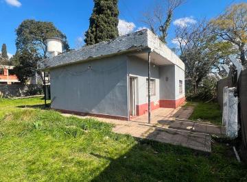 Casa · 50m² · 2 Ambientes · 2 Cocheras · Casa a Reparar: Udaondo: 2 Amb: 300 m²