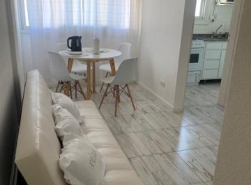 VISTA LIVING COMEDOR COCINA · Alquiler Temporario. Dpto 1 Amb. a Pasos del Mar. Av Colon y Olavarría