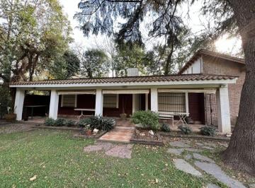 TAV-TAV-6724_2 · Venta Casa 5 Amb. Parque y Pileta, Parque Leloir, Ituzaingo
