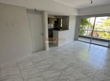 Departamento · 60m² · 3 Ambientes · 1 Cochera · Departamento Venta Banfield 3 Ambientes C/cochera y Terraza Lomas de Zamora