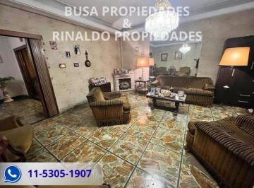 Casa de 5 ambientes, Mataderos · Venta - Casa - 5 Ambientes - Cochera - Mataderos