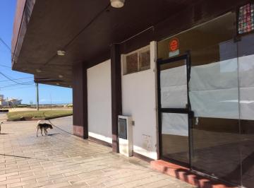 Local comercial · 56m² · 2 Ambientes · Venta 2 Locales Contiguos Excelente Zona en Mar de Ajo