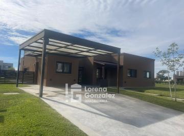 Casa · 160m² · 4 Ambientes · 2 Cocheras · Casa Haras Santa Maria