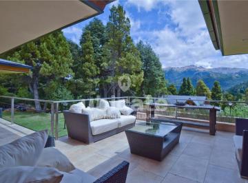 Casa · 636m² · 7 Ambientes · 1 Cochera · Hermosa Casa en Venta en Arelauquen