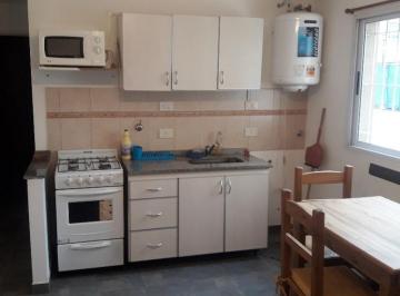 Departamento de 2 ambientes, Tres de Febrero · 2 Ambientes Muy Bueno con Espacio Guarda Coche