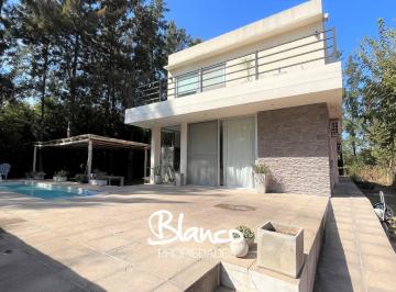 Casa · 230m² · 4 Ambientes · 2 Cocheras · Casa en Venta en El Recodo, Garin, Escobar