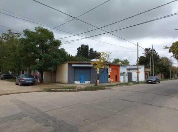Casa · 300m² · 6 Dormitorios · 4 Cocheras · Venta Casa Multifamiliar 2 Casas + 3 Locales + 2 Deptos