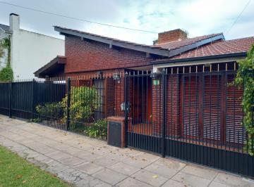 Casa de 4 ambientes, Morón · Casa 4 Ambientes 3 Dorm. con Jardin en Castelar