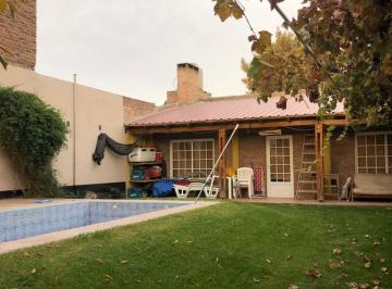 Casa · 500m² · 6 Ambientes · 1 Cochera · Casa en Venta