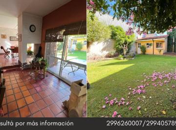 Casa · 300m² · 4 Ambientes · 2 Cocheras · Casa en Venta