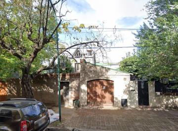 Casa · 150m² · 7 Ambientes · 3 Cocheras · Retasada - Casa en Alberdi Al 700 en La Mejor Zona de Olivos