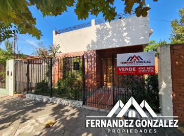 PH de 3 ambientes, Lomas de Zamora · Venta de Casa en PH de 3 Amb. Independiente con Garage y Patio.