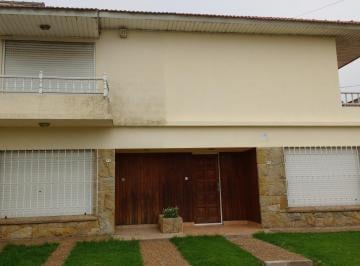 Casa · 150m² · 2 Dormitorios · Venta Duplex 3 Ambientes
