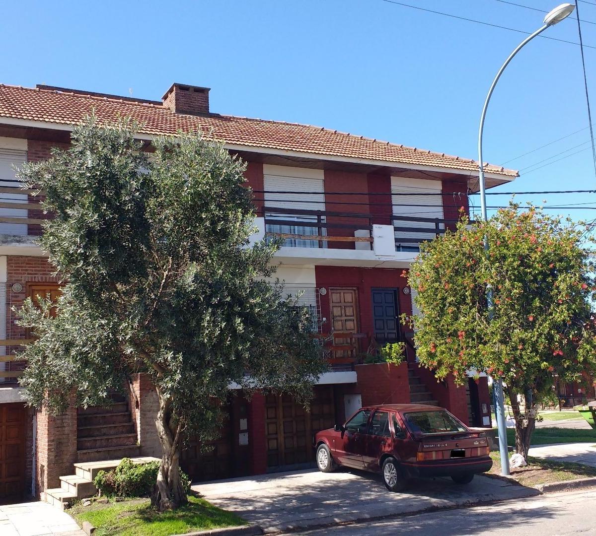 Duplex 2 dorm, 97m² con cochera en Punta Mogotes