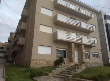 Departamento · 77m² · 2 Dormitorios · 1 Cochera · Departamento Tres Ambientes con Cochera