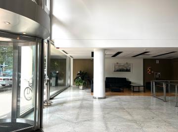 Oficina comercial de 4 ambientes, Puerto Madero · Oficina en Madero Center 700 m²