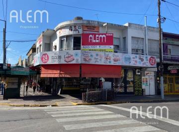 Local comercial · 412m² · Inmueble Comercial con 4 Locales y 2 Departamentos