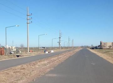Terreno · 652m² · Lote Sobre Av Principal - Apto Comercio - Escriturado - 652 m²