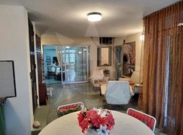 Casa · 182m² · 3 Ambientes · 1 Cochera · Casa 2 Dorm en Venta - a m de Av Freyre - Santa Fe