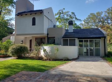 Casa · 173m² · 5 Ambientes · 2 Cocheras · Oportunidad! Casa 5 Ambientes con Pileta en Las Praderas de Lujan