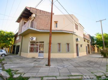 Casa de 7 ambientes, Ciudad de Santa Fe · Venta - La Rioja Esquina Roque Saenz Peña.