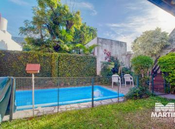 Casa · 176m² · 6 Ambientes · 1 Cochera · Casa en Venta de 6 Ambientes en Olivos con Cochera, Jardín, Pileta y Terraza
