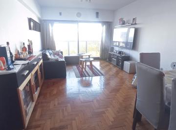 Departamento de 4 ambientes, Flores · Departamento - Flores