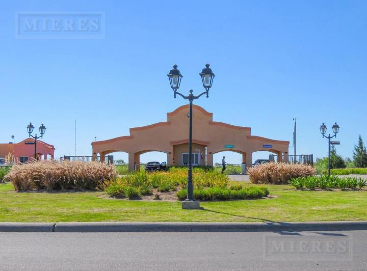 Desarrollo horizontal · Casas y Terrenos en San Rafael, Villanueva