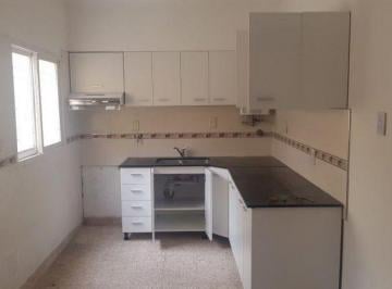 Casa · 104m² · 3 Dormitorios · 1 Cochera · Vera 3500