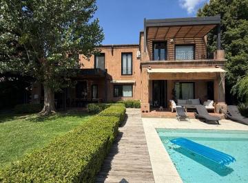 Casa de 8 ambientes, Tigre · Alquiler Anual Sin Muebles a La Laguna, Santa Bárbara