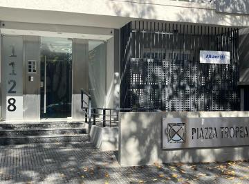 Departamento · 38m² · 1 Ambiente · Adrogue Excelente Depto 1 Amb Piazza Tropea Oportunidad