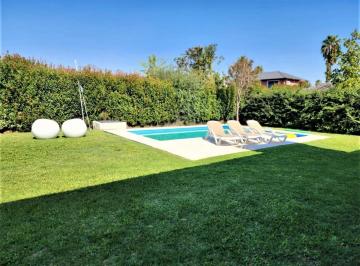 Casa · 200m² · 6 Ambientes · 2 Cocheras · Casa en San Marino (Funes Hills)