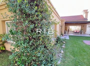 Casa de 3 ambientes, Pilar · Impecable y Luminosa Propiedad en Una Planta