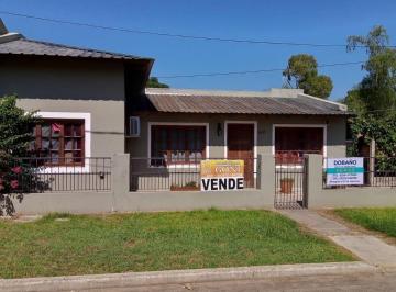Casa · 200m² · 4 Ambientes · 1 Cochera · Casa en Venta de 200 m² en Ranchos, General Paz, Bs As.