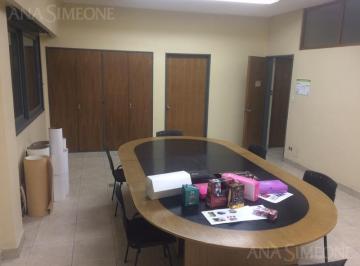 Bodega-Galpón · 2553m² · Caba - Parque Avellaneda - Venta - Nave Industrial con Oficinas